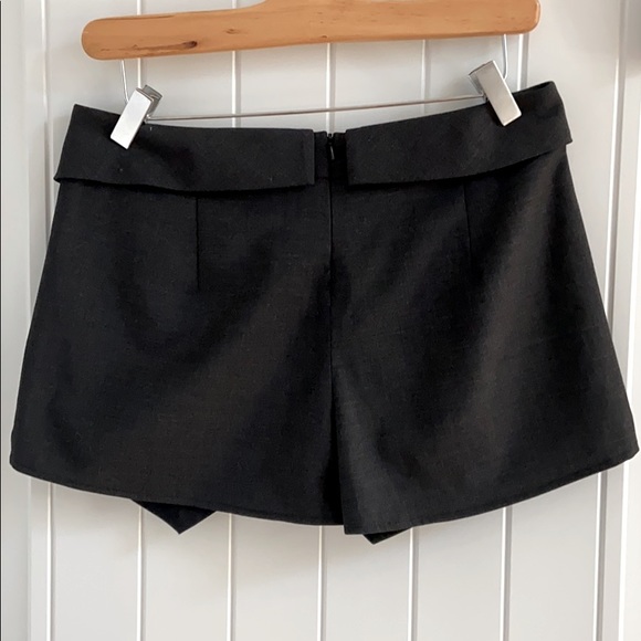 ❗️SOLD❗️Talula Berkelee Skort - Picture 4 of 13